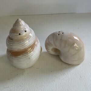 Ceramic Seashell Salt and Pepper Shaker Set - Cream and Tan